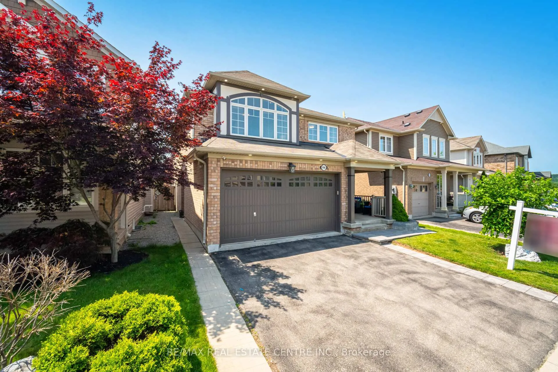 Front of 996 Savoline Boulevard