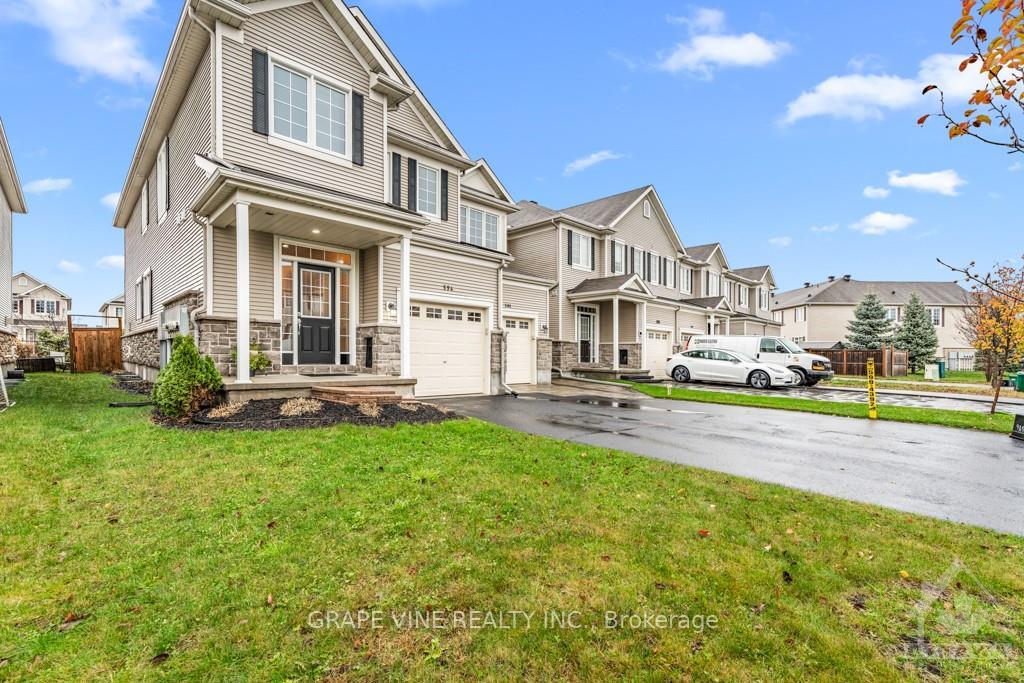 Photo 2 of 594 Barrick Hill Road, Ottawa, Kanata - Emerald Meadows/Trailwest — HOMEH