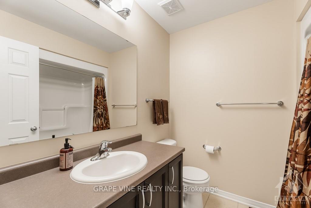 Photo 23 of 594 Barrick Hill Road, Ottawa, Kanata - Emerald Meadows/Trailwest — HOMEH