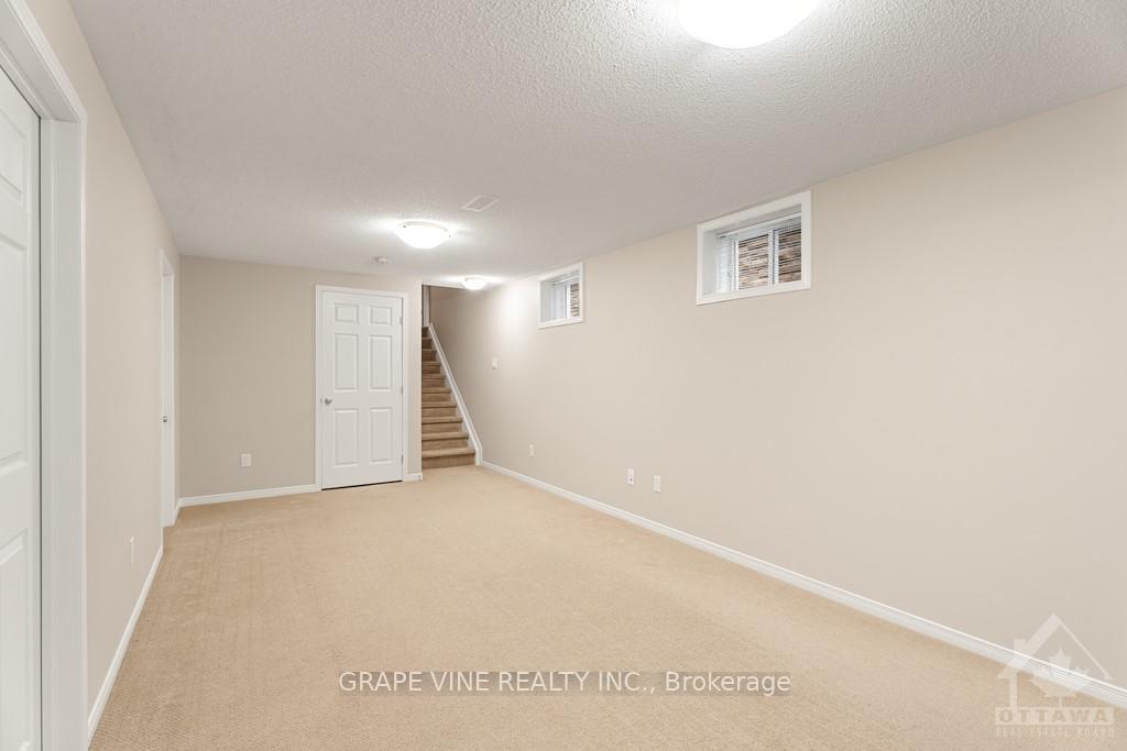 Photo 27 of 594 Barrick Hill Road, Ottawa, Kanata - Emerald Meadows/Trailwest — HOMEH