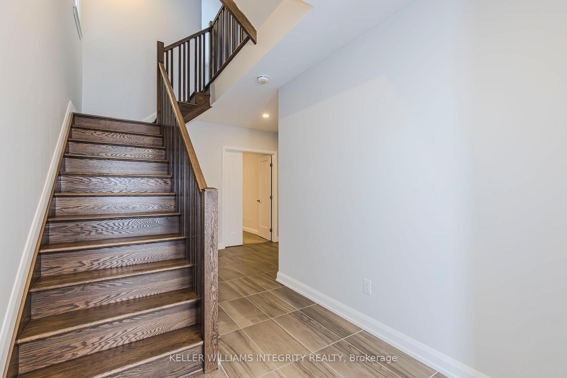 Photo 3 of 143 Boundstone Way, Ottawa, Kanata - Kanata Lakes/Heritage Hills — HOMEH