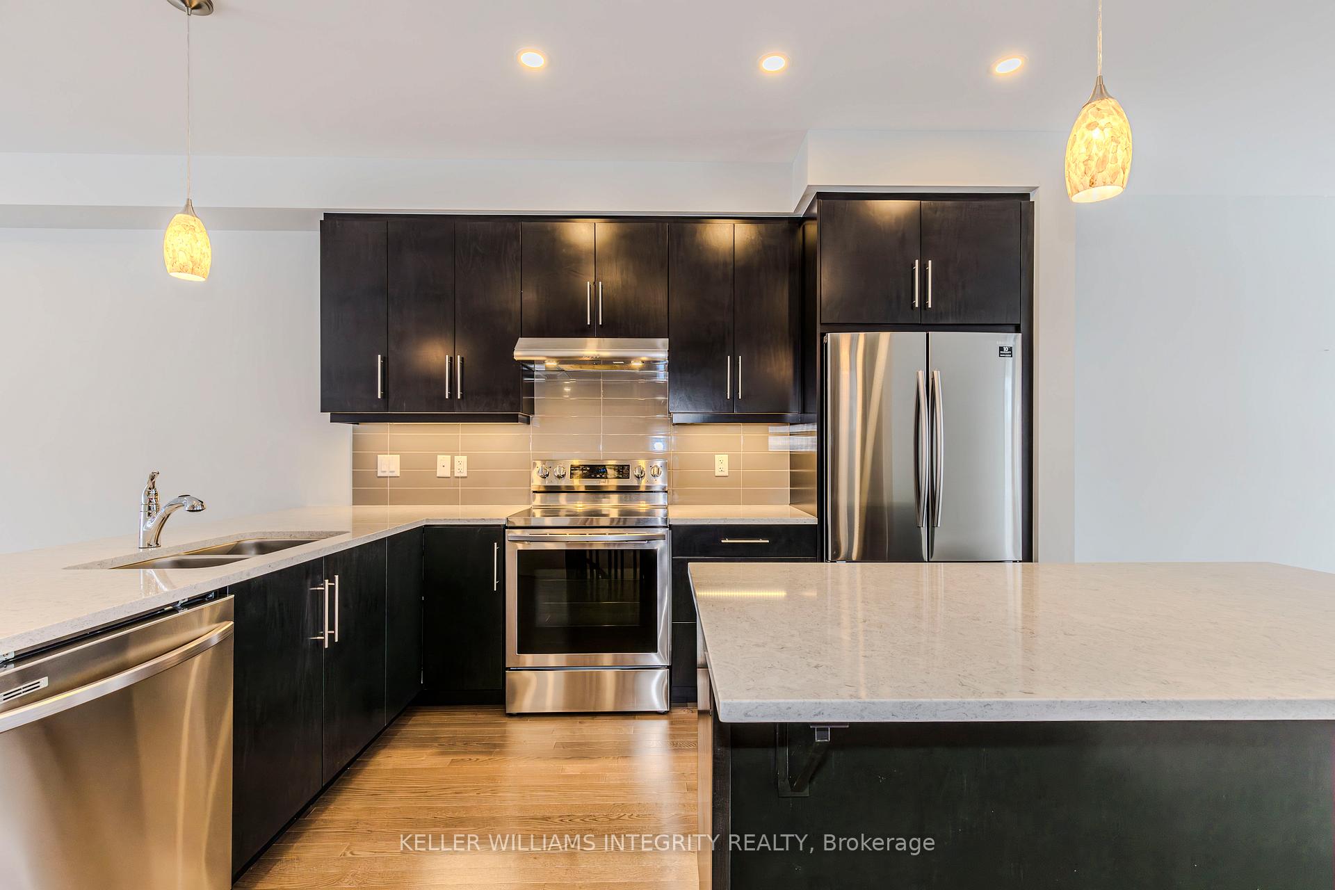 Photo 9 of 143 Boundstone Way, Ottawa, Kanata - Kanata Lakes/Heritage Hills — HOMEH