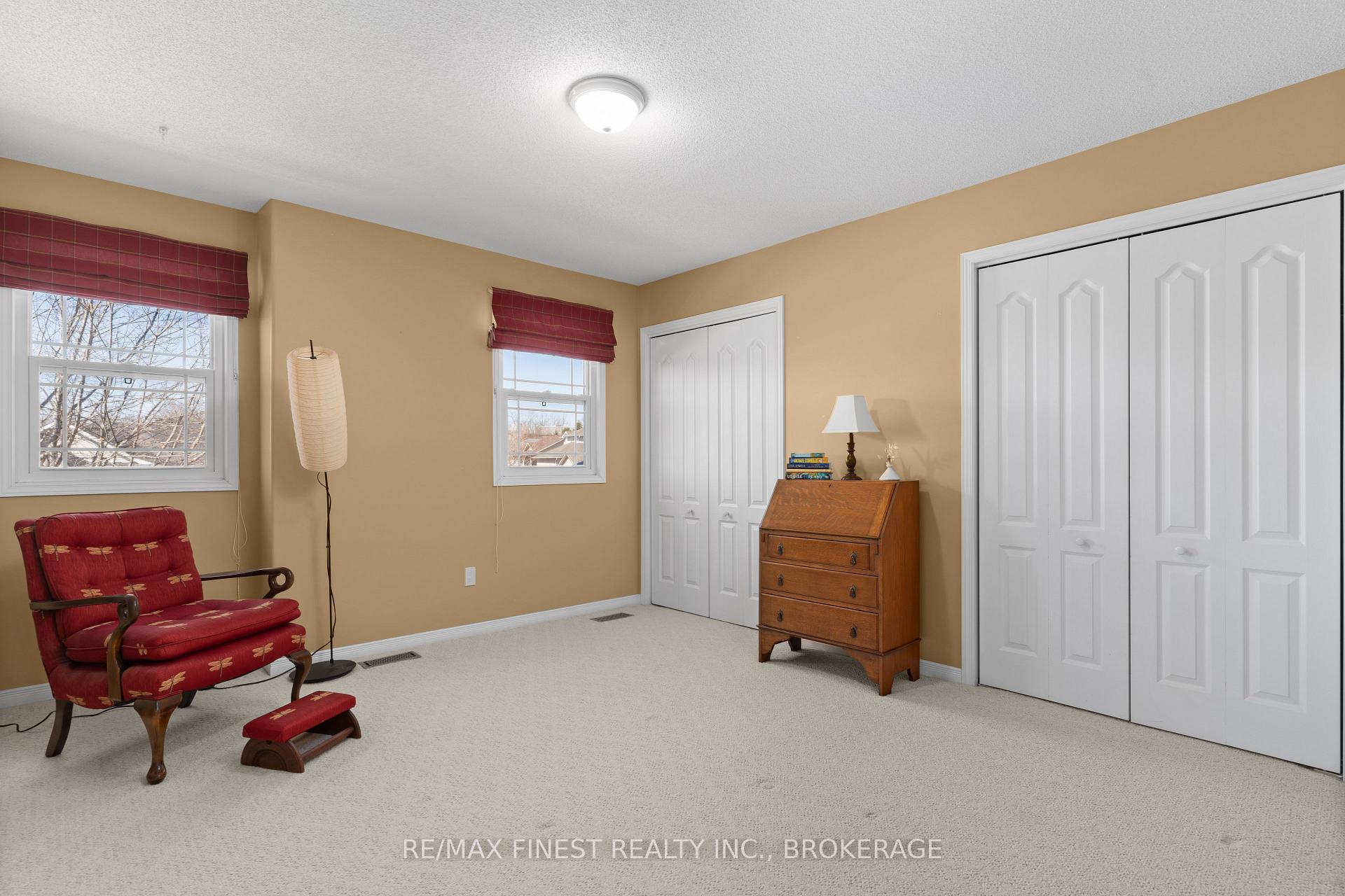 Photo 24 of 514 Weston Crescent, Kingston, East Gardiners Rd — HOMEH