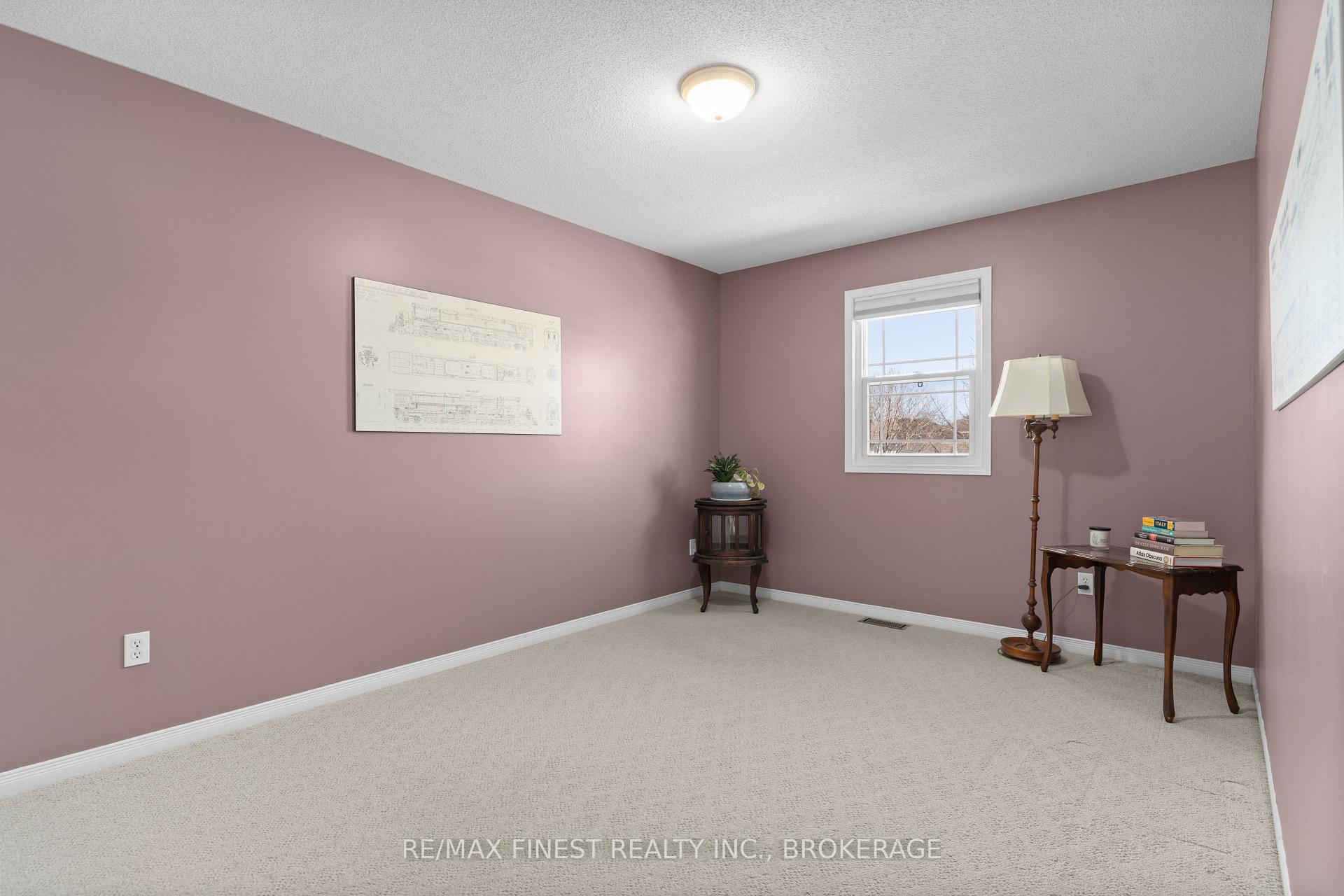 Photo 26 of 514 Weston Crescent, Kingston, East Gardiners Rd — HOMEH