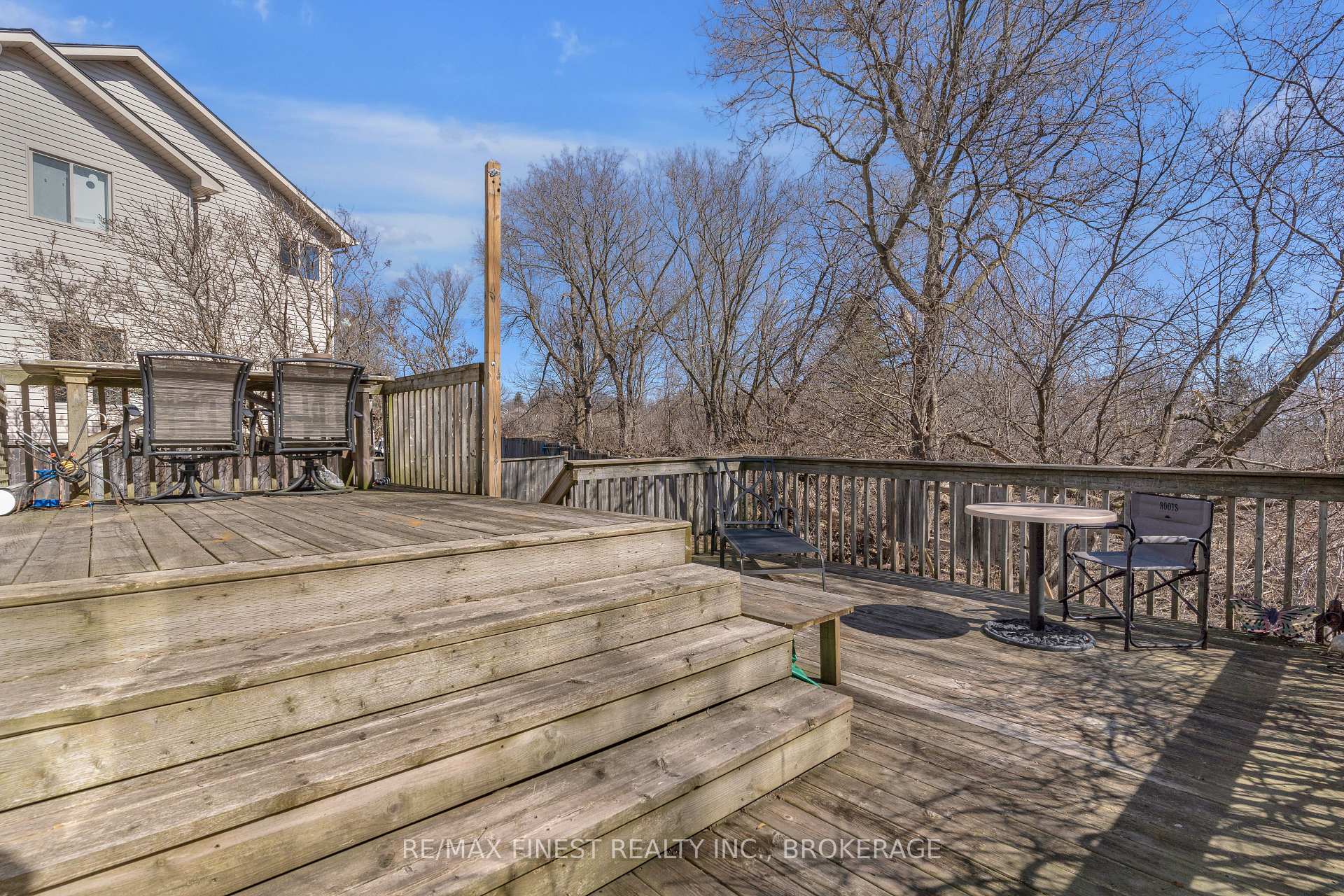 Photo 32 of 514 Weston Crescent, Kingston, East Gardiners Rd — HOMEH