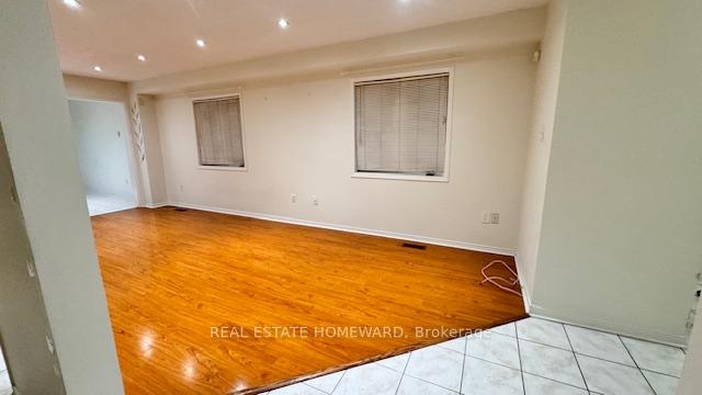 Photo 5 of 63 Billingsley Crescent, Markham, Cedarwood — HOMEH