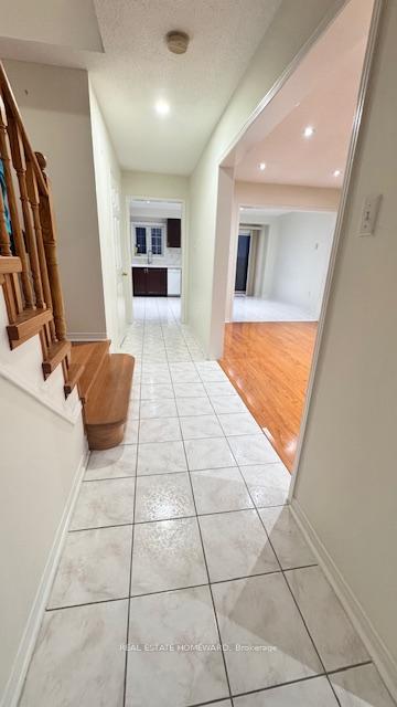 Photo 6 of 63 Billingsley Crescent, Markham, Cedarwood — HOMEH