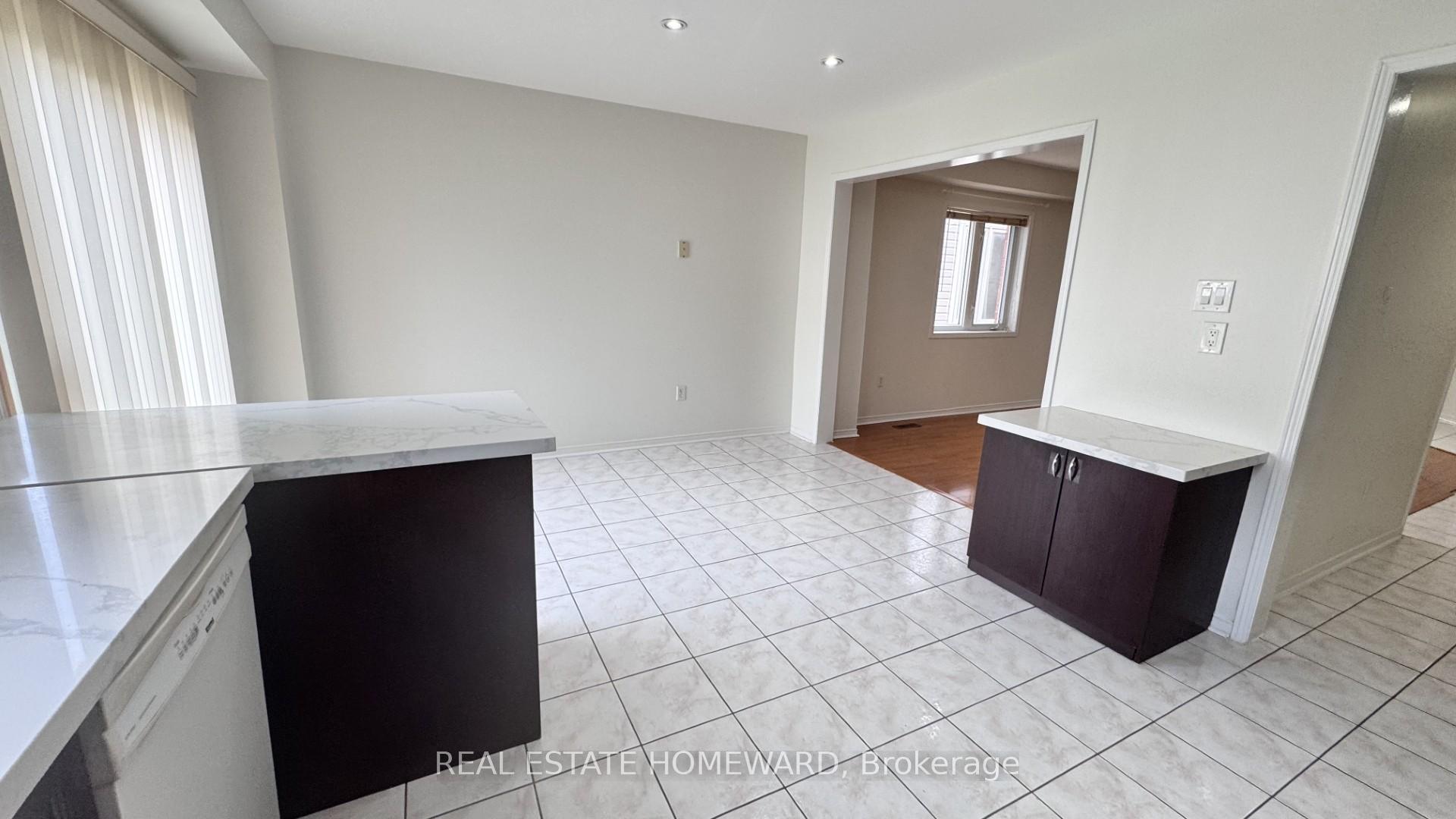 Photo 10 of 63 Billingsley Crescent, Markham, Cedarwood — HOMEH