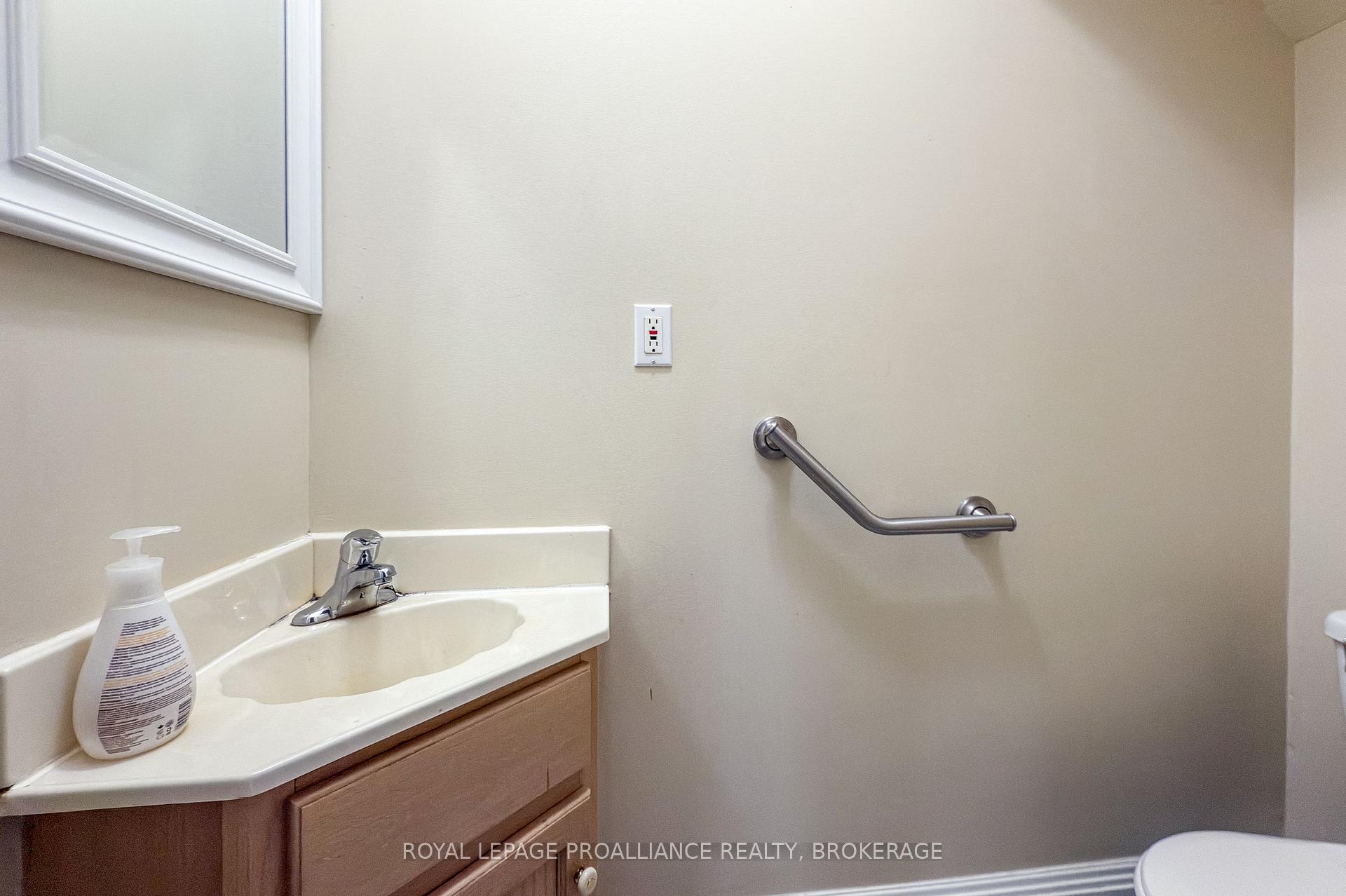 Photo 8 of 41 Mack Street, Kingston, Central City East — HOMEH
