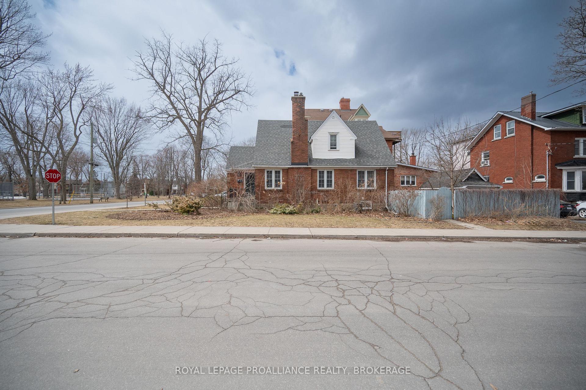 Photo 26 of 41 Mack Street, Kingston, Central City East — HOMEH