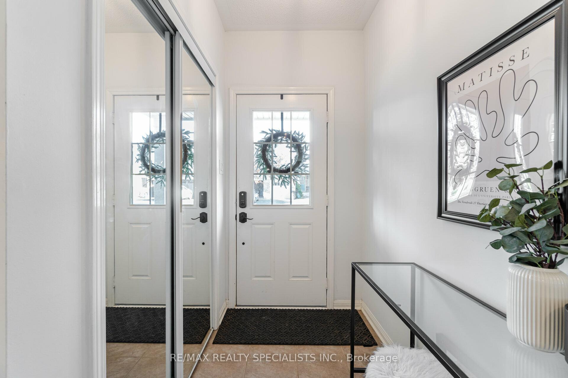 Photo 4 of 788 Johnson Heights, Milton, Coates — HOMEH