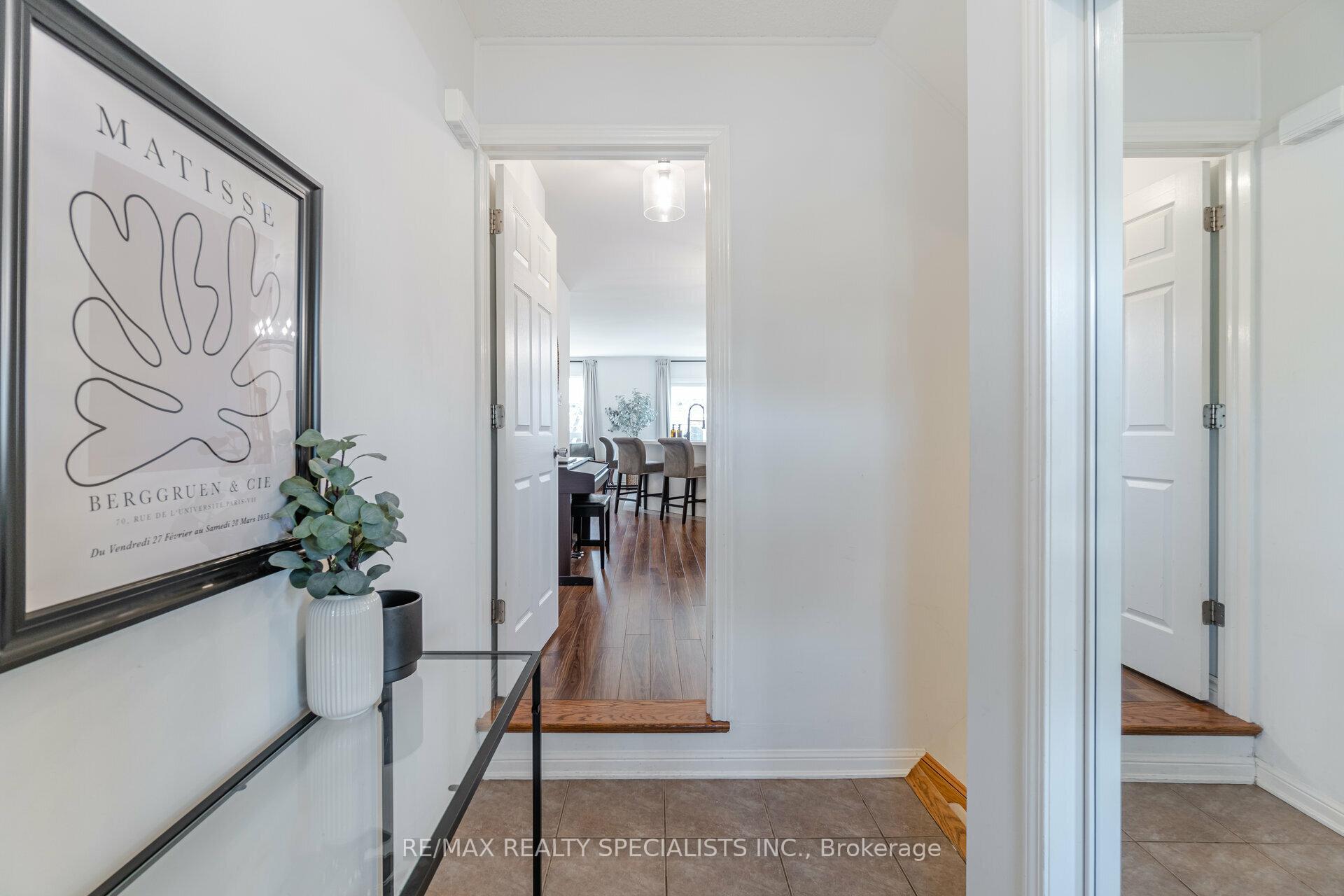Photo 5 of 788 Johnson Heights, Milton, Coates — HOMEH