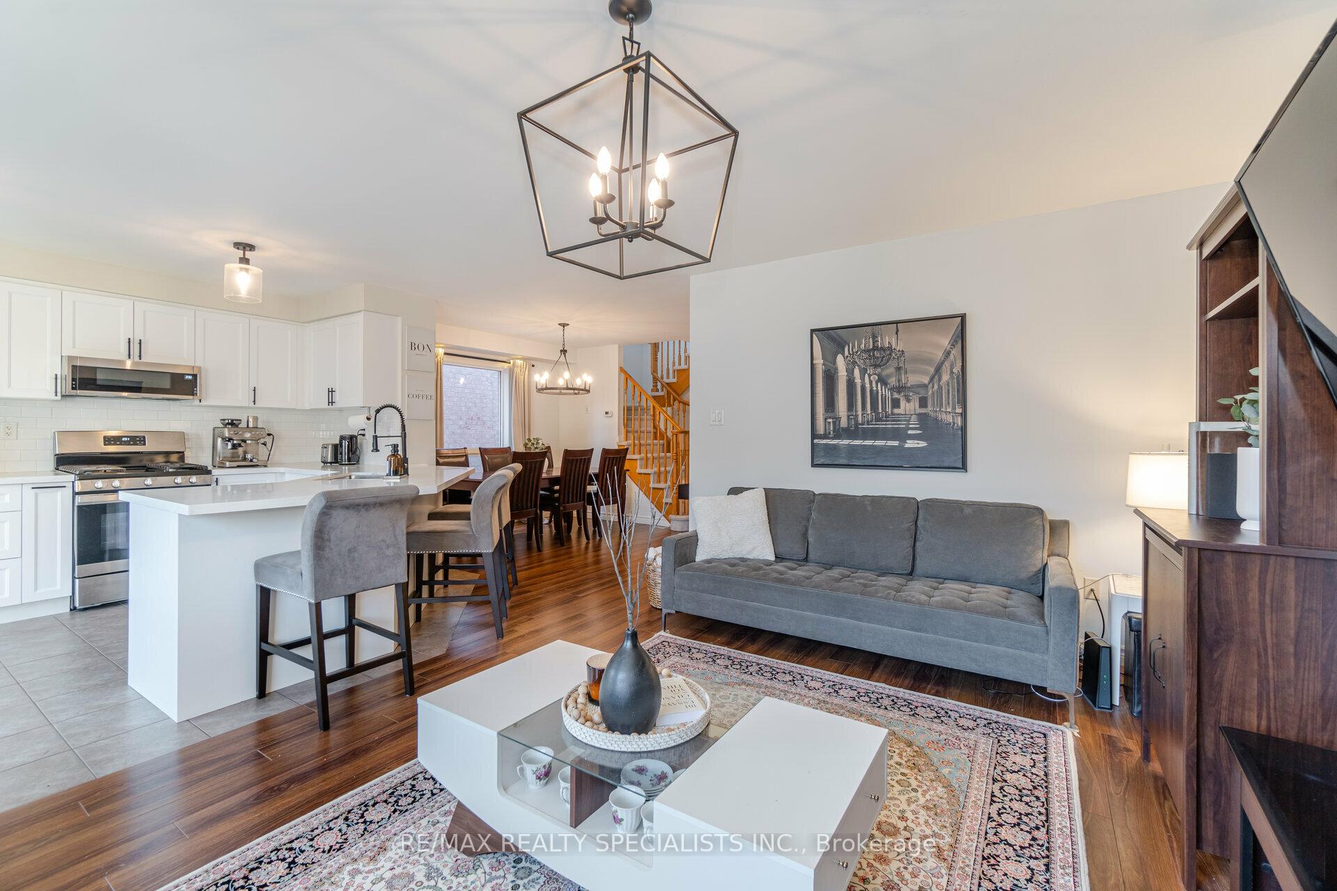 Photo 6 of 788 Johnson Heights, Milton, Coates — HOMEH