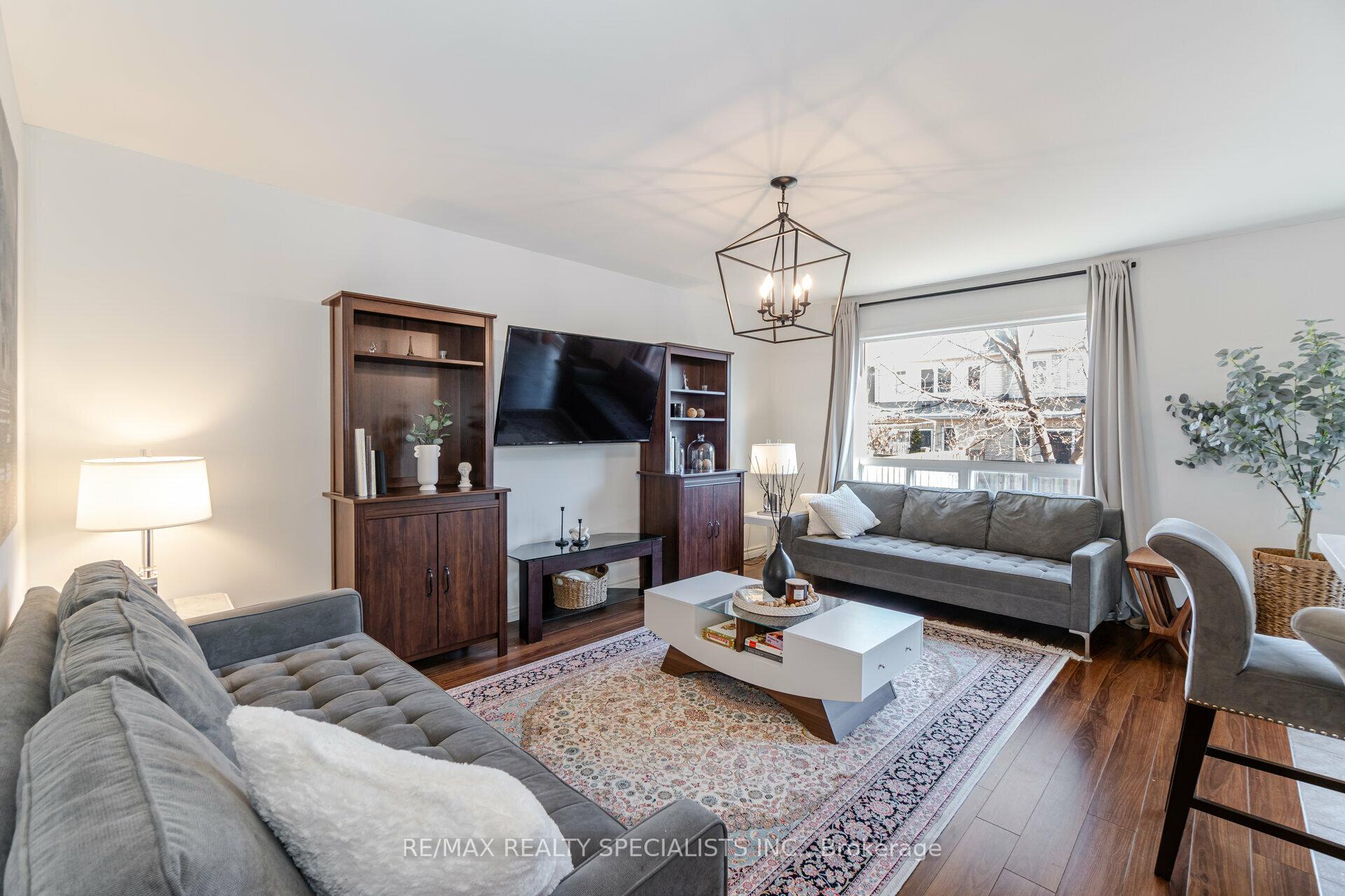 Photo 7 of 788 Johnson Heights, Milton, Coates — HOMEH