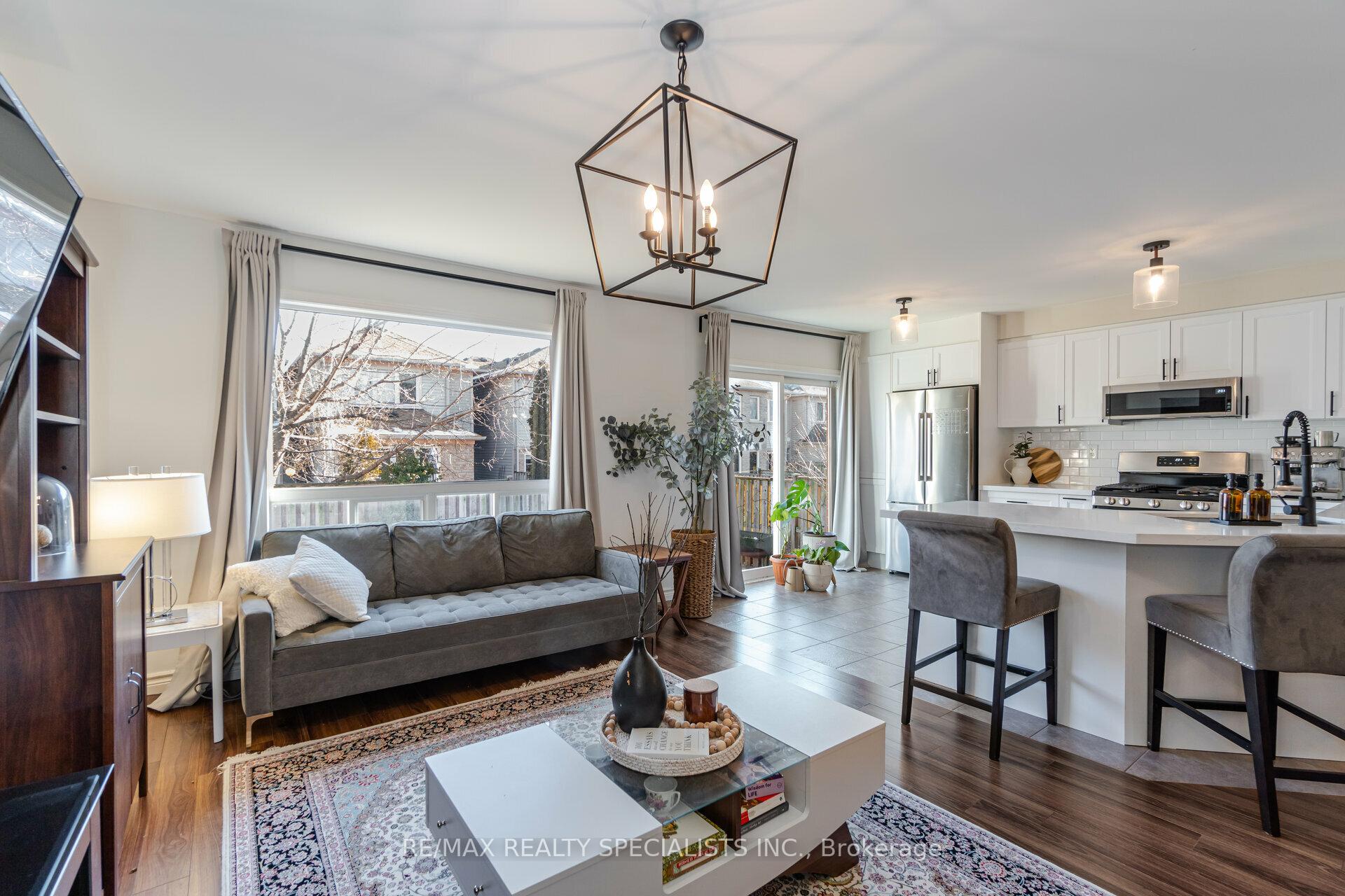 Photo 8 of 788 Johnson Heights, Milton, Coates — HOMEH