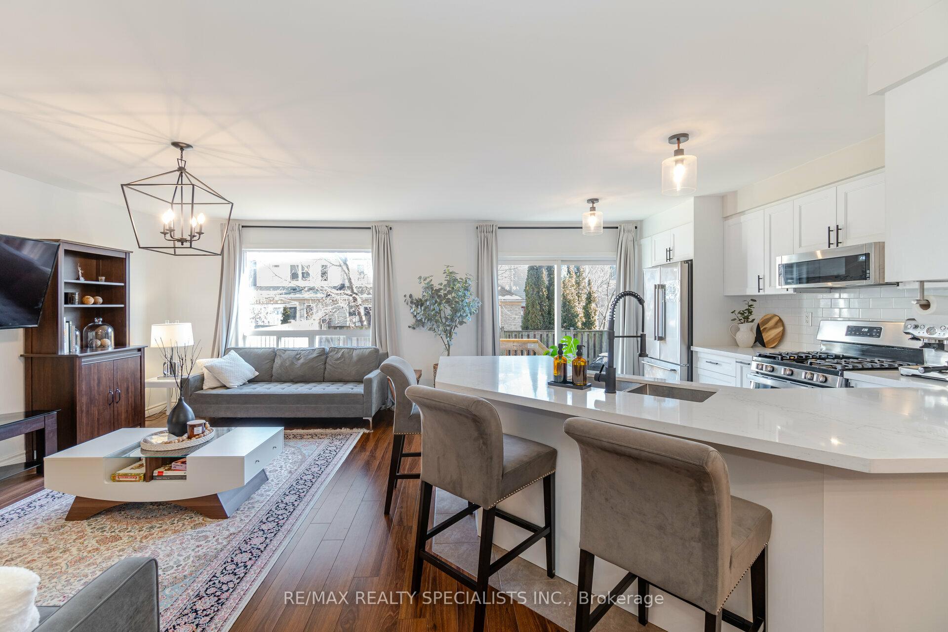 Photo 10 of 788 Johnson Heights, Milton, Coates — HOMEH