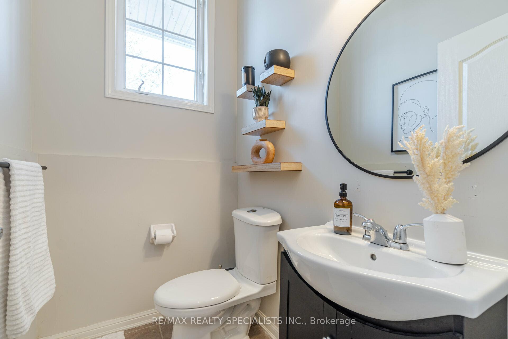 Photo 18 of 788 Johnson Heights, Milton, Coates — HOMEH