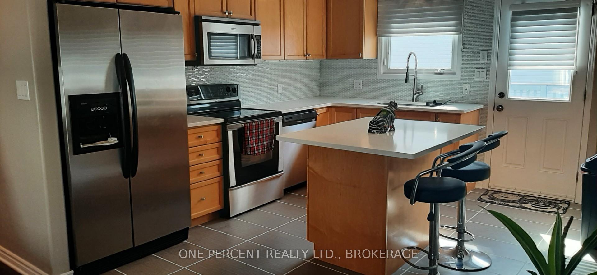 Photo 3 of 1460 Hanover Drive, Kingston, City Northwest — HOMEH