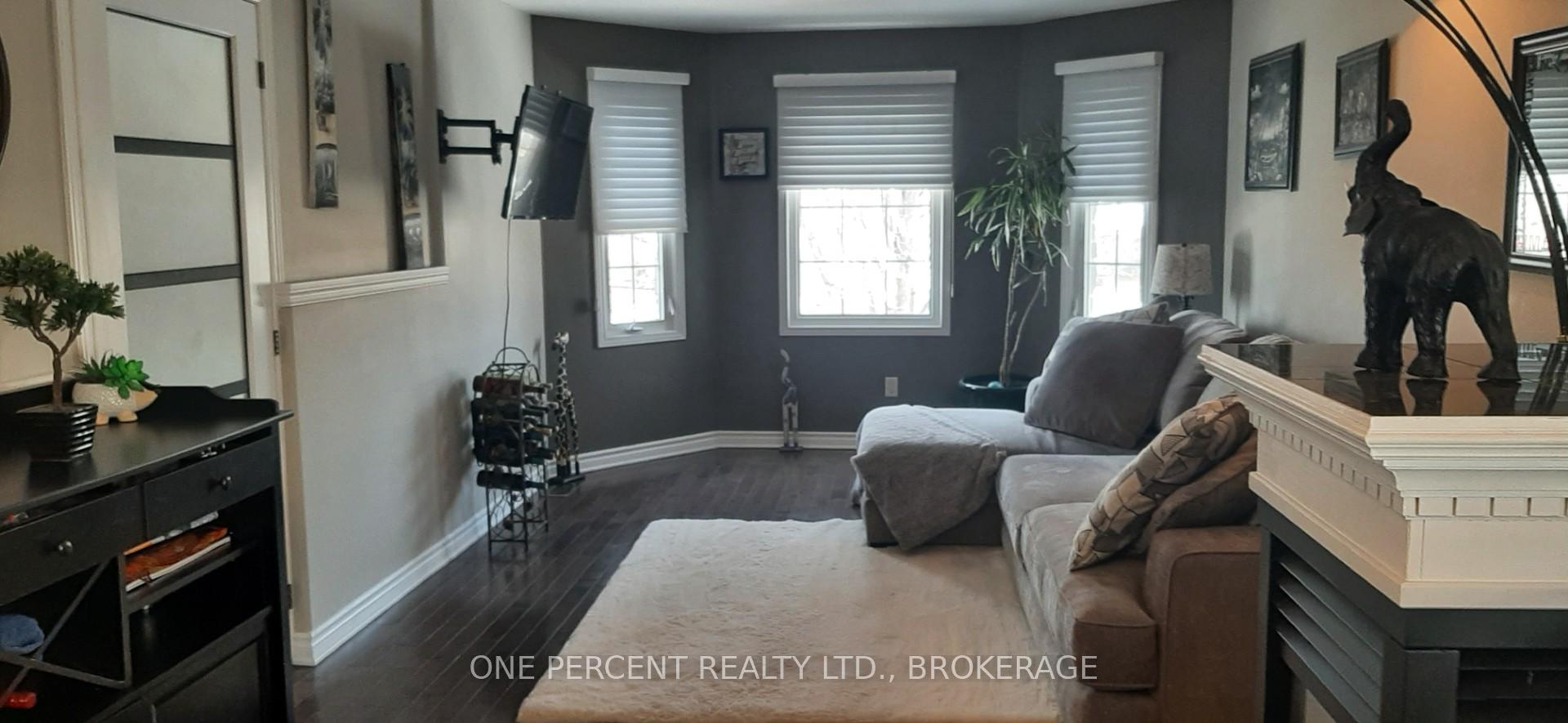 Photo 6 of 1460 Hanover Drive, Kingston, City Northwest — HOMEH