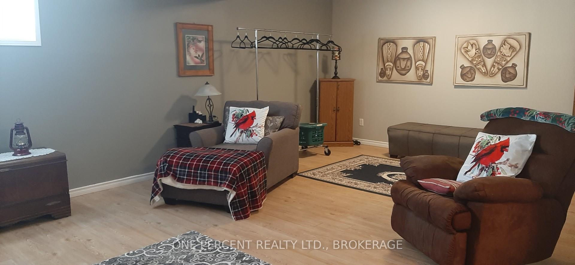 Photo 14 of 1460 Hanover Drive, Kingston, City Northwest — HOMEH
