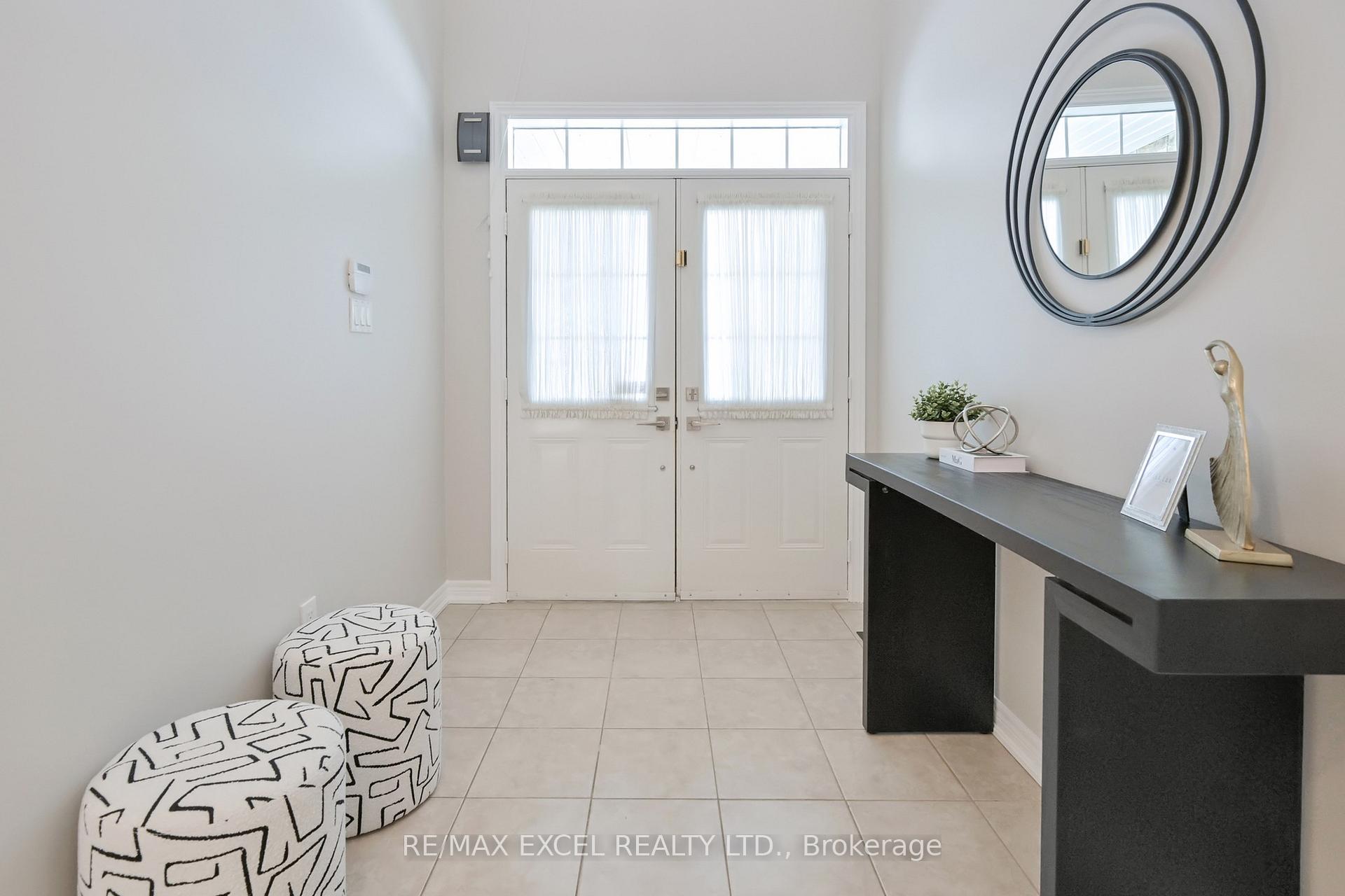 Photo 5 of 66 Eakin Mill Road, Markham, Wismer — HOMEH