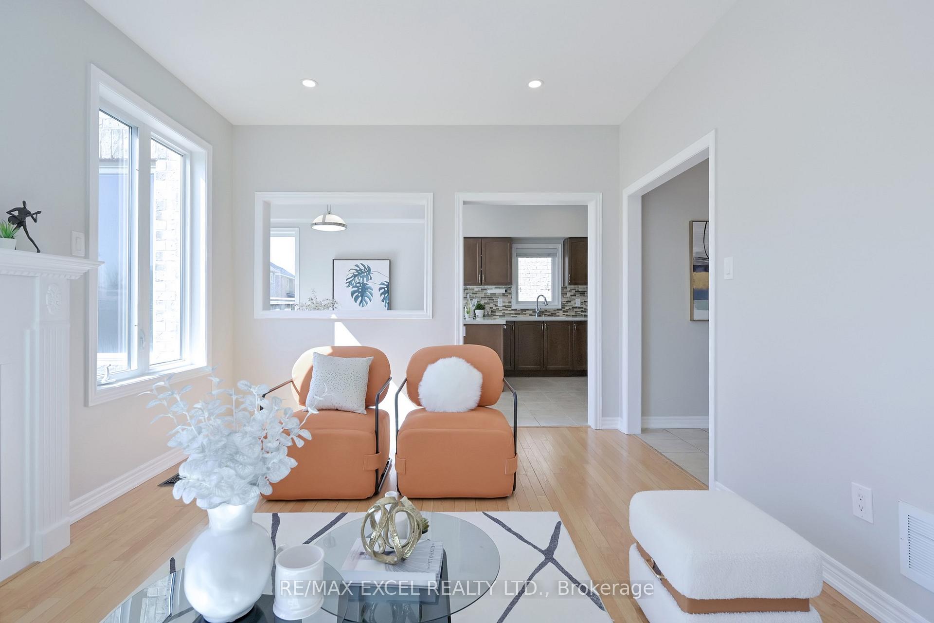 Photo 16 of 66 Eakin Mill Road, Markham, Wismer — HOMEH