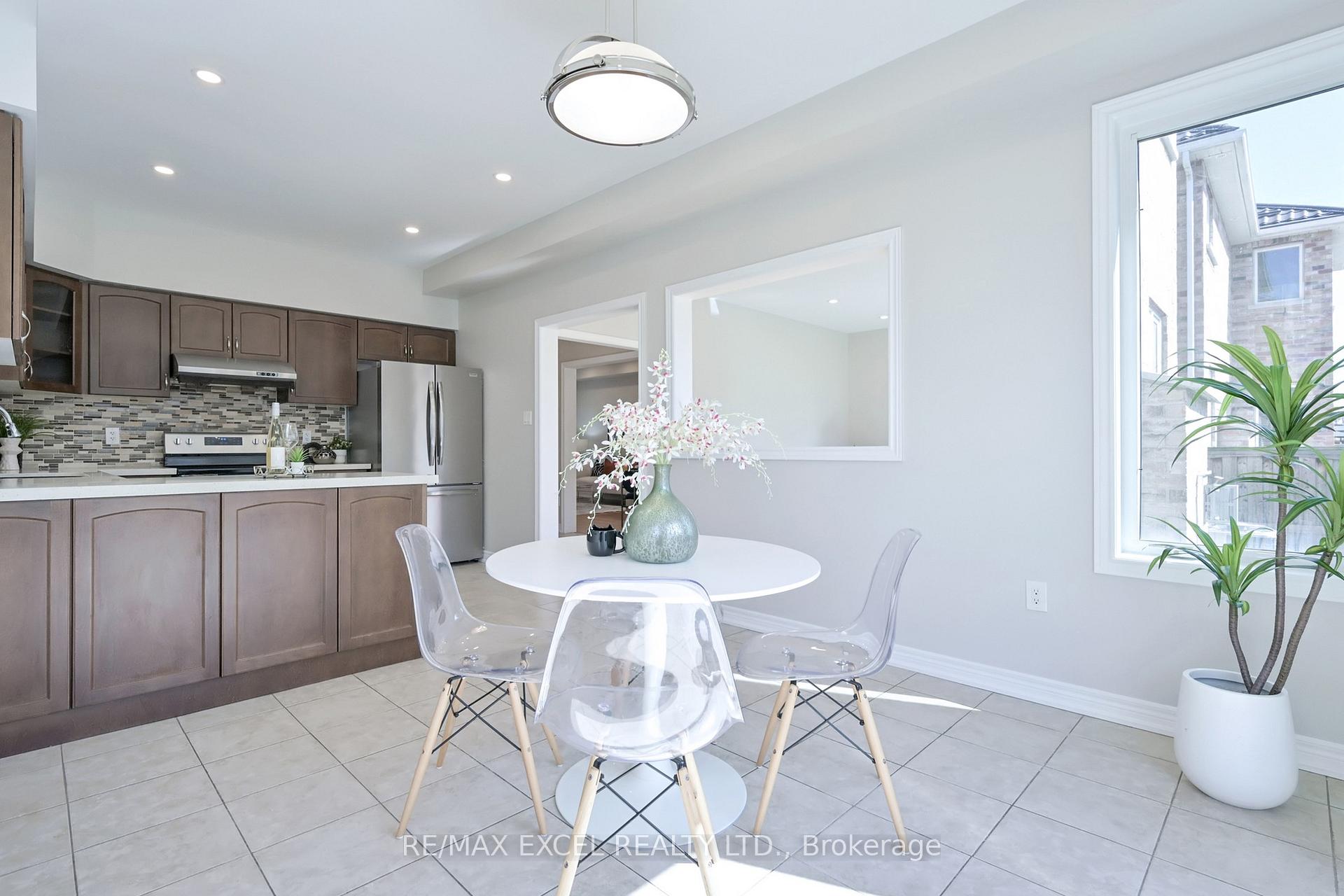Photo 21 of 66 Eakin Mill Road, Markham, Wismer — HOMEH