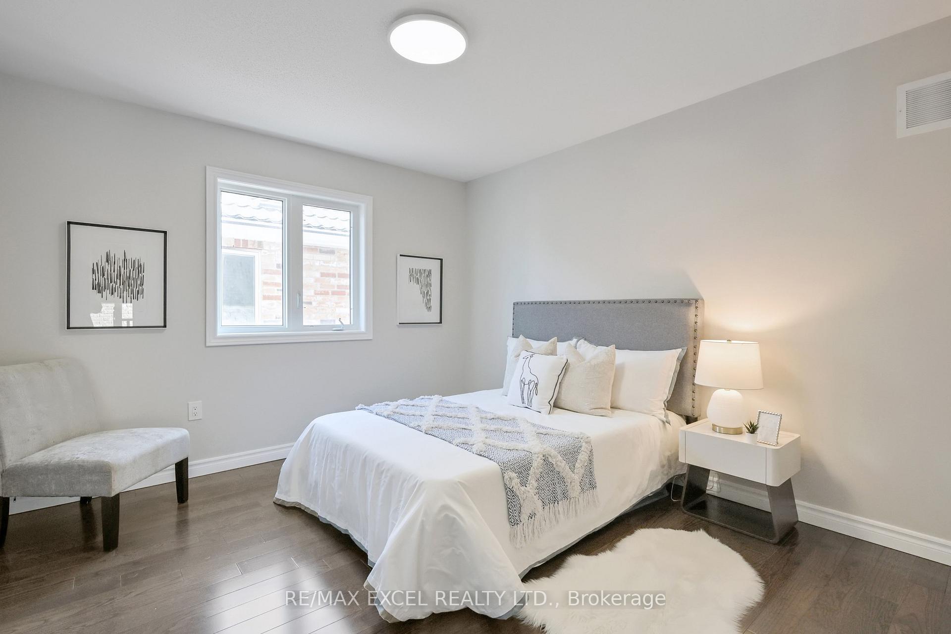 Photo 35 of 66 Eakin Mill Road, Markham, Wismer — HOMEH