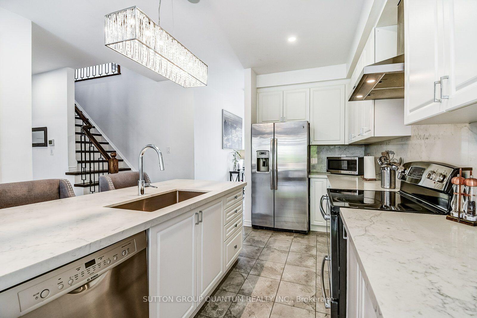 Photo 10 of 27 Mcmonies Drive, Hamilton, Waterdown — HOMEH