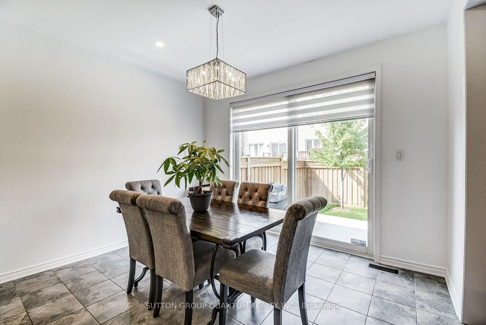 Photo 12 of 27 Mcmonies Drive, Hamilton, Waterdown — HOMEH