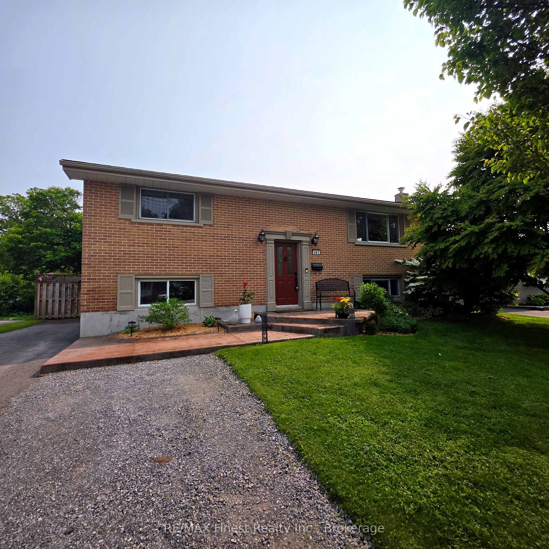 Photo 1 of 981 Hudson Drive, Kingston, South of Taylor-Kidd Blvd — HOMEH