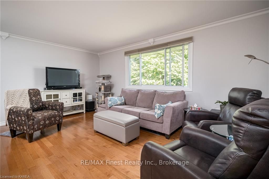 Photo 5 of 981 Hudson Drive, Kingston, South of Taylor-Kidd Blvd — HOMEH