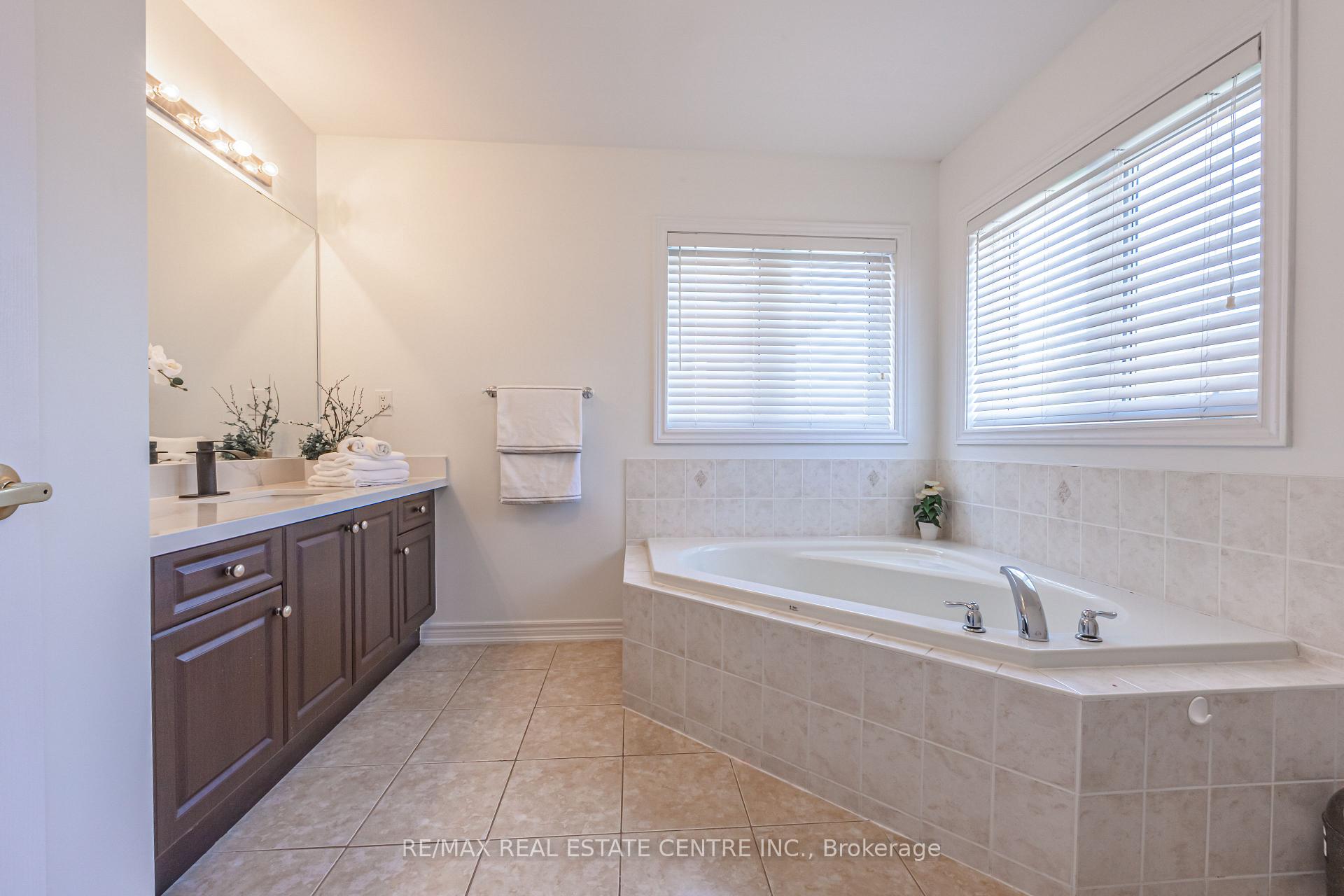 Photo 20 of 580 Duncan Lane, Milton, Scott — HOMEH