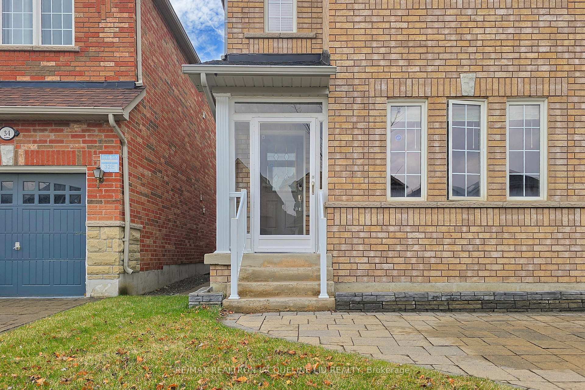 Photo 3 of 36 Pamgrey Road, Markham, Greensborough — HOMEH