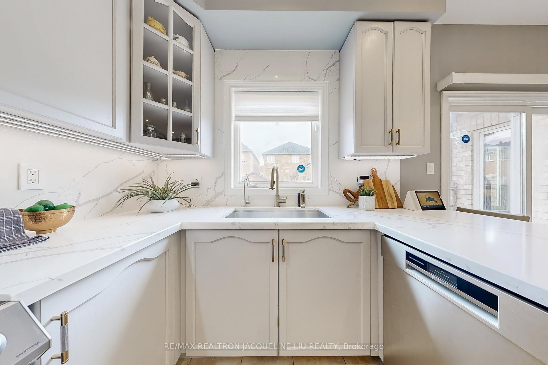 Photo 14 of 36 Pamgrey Road, Markham, Greensborough — HOMEH