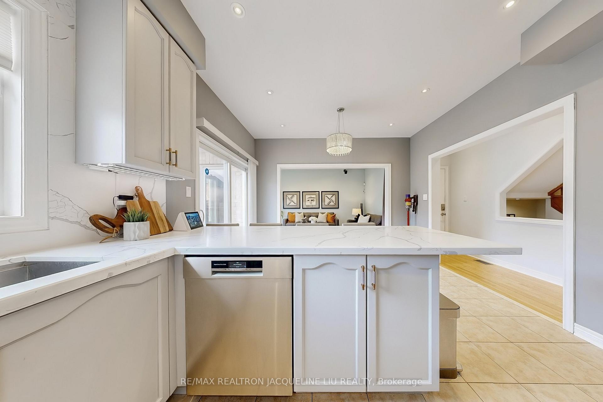 Photo 15 of 36 Pamgrey Road, Markham, Greensborough — HOMEH