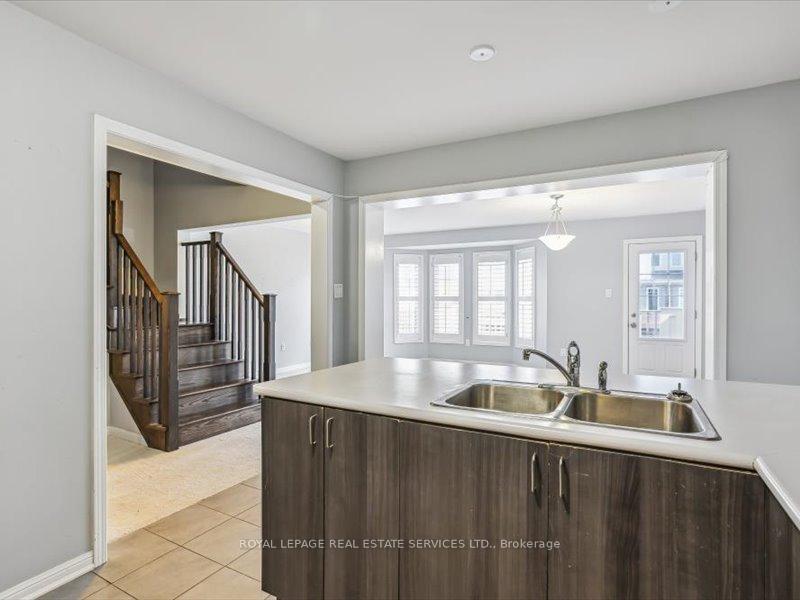Photo 5 of 17 Suitor Court, Milton, Willmott — HOMEH