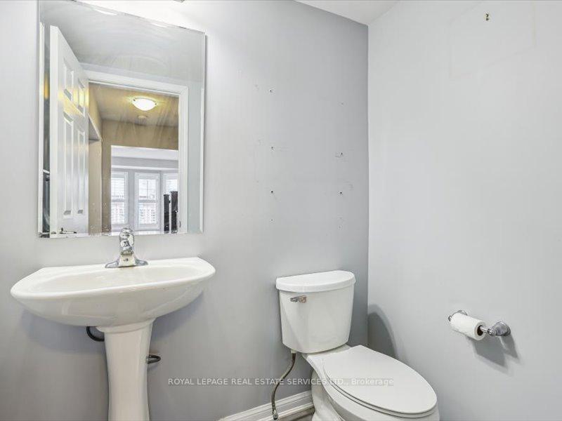 Photo 9 of 17 Suitor Court, Milton, Willmott — HOMEH