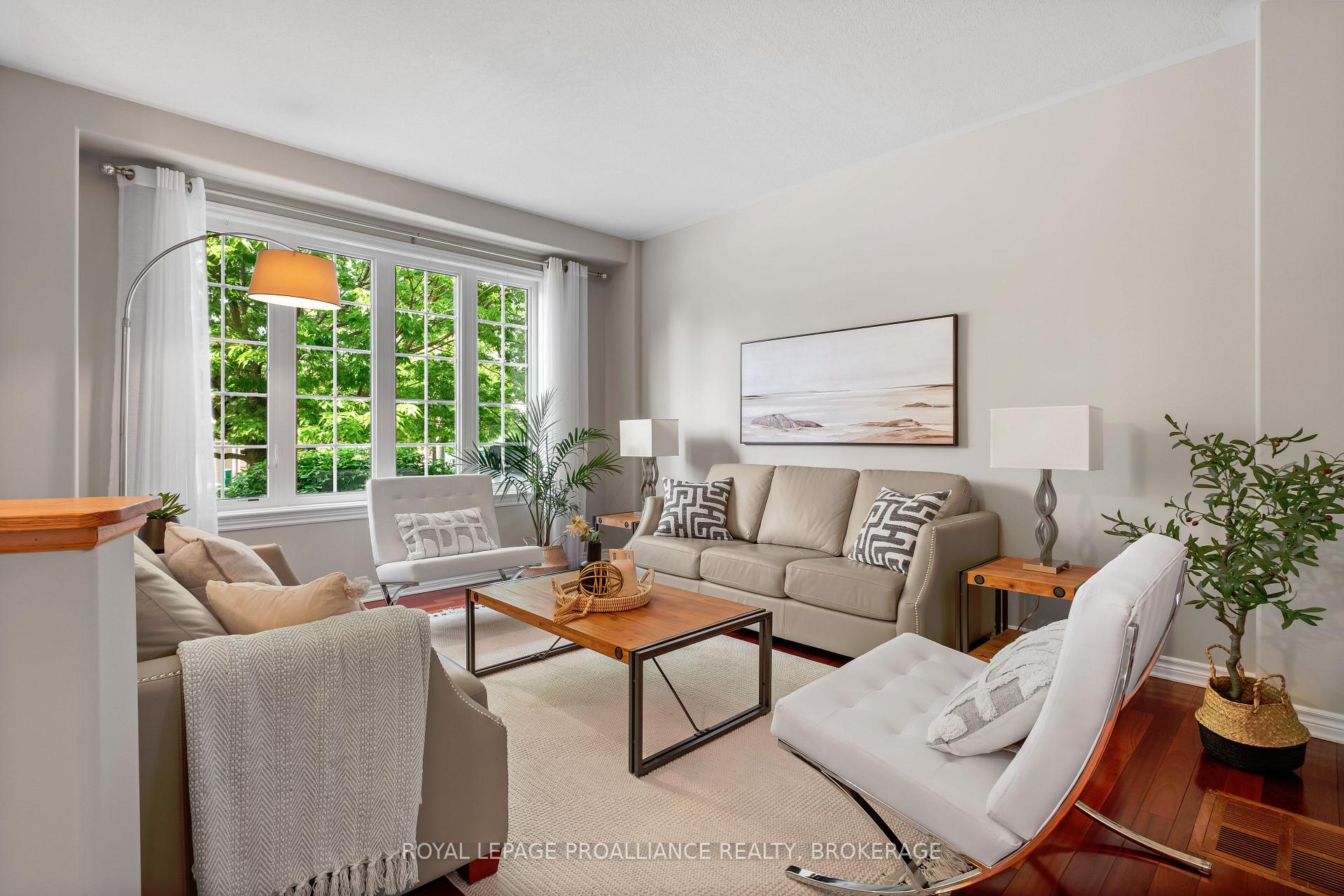 Photo 5 of 414 Cavendish Crescent, Kingston, City Northwest — HOMEH