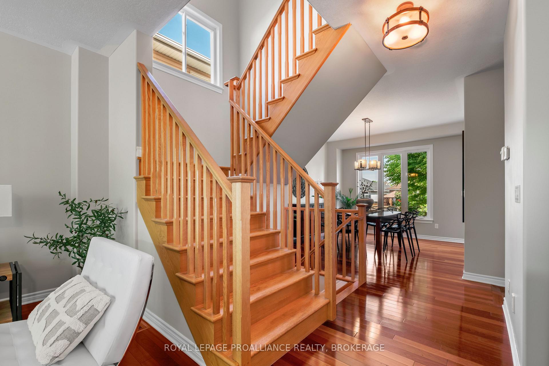 Photo 8 of 414 Cavendish Crescent, Kingston, City Northwest — HOMEH