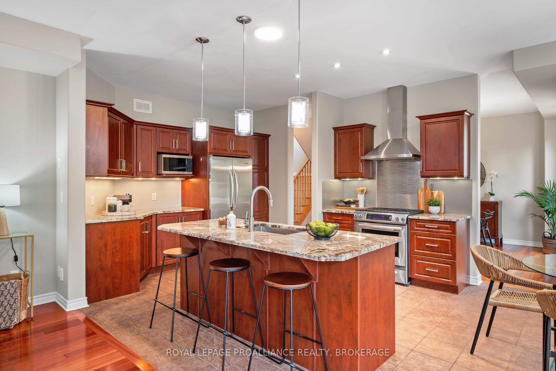 Photo 13 of 414 Cavendish Crescent, Kingston, City Northwest — HOMEH