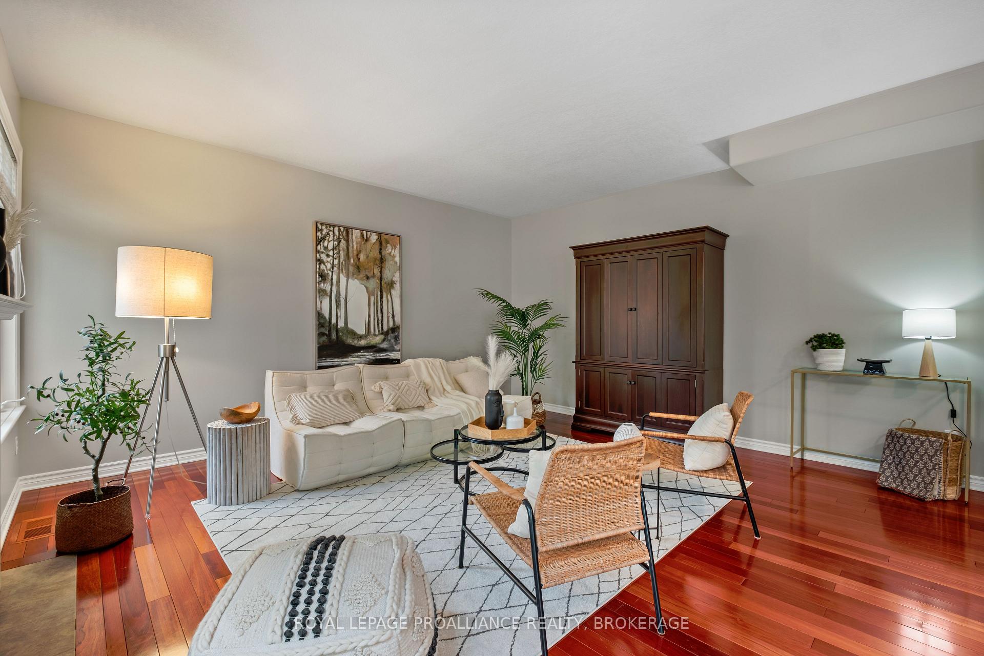 Photo 17 of 414 Cavendish Crescent, Kingston, City Northwest — HOMEH