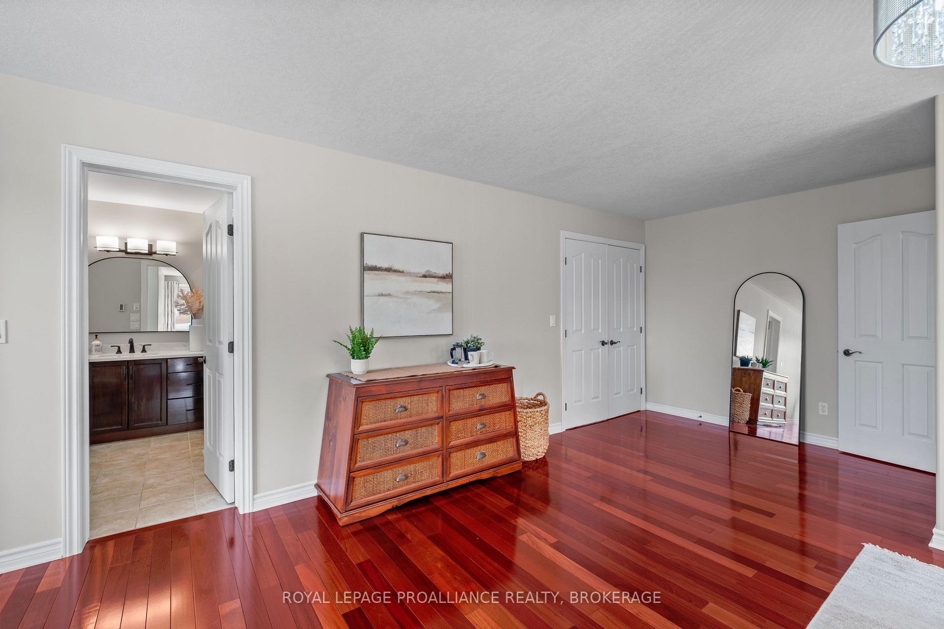 Photo 22 of 414 Cavendish Crescent, Kingston, City Northwest — HOMEH