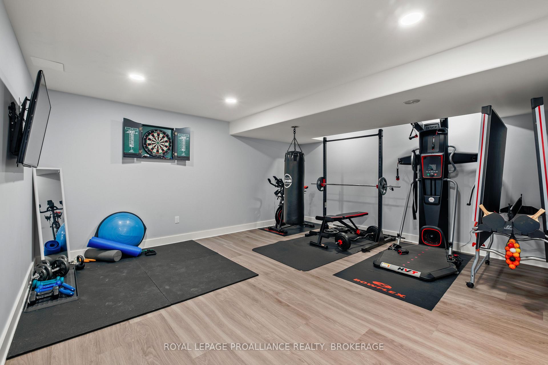 Photo 40 of 414 Cavendish Crescent, Kingston, City Northwest — HOMEH