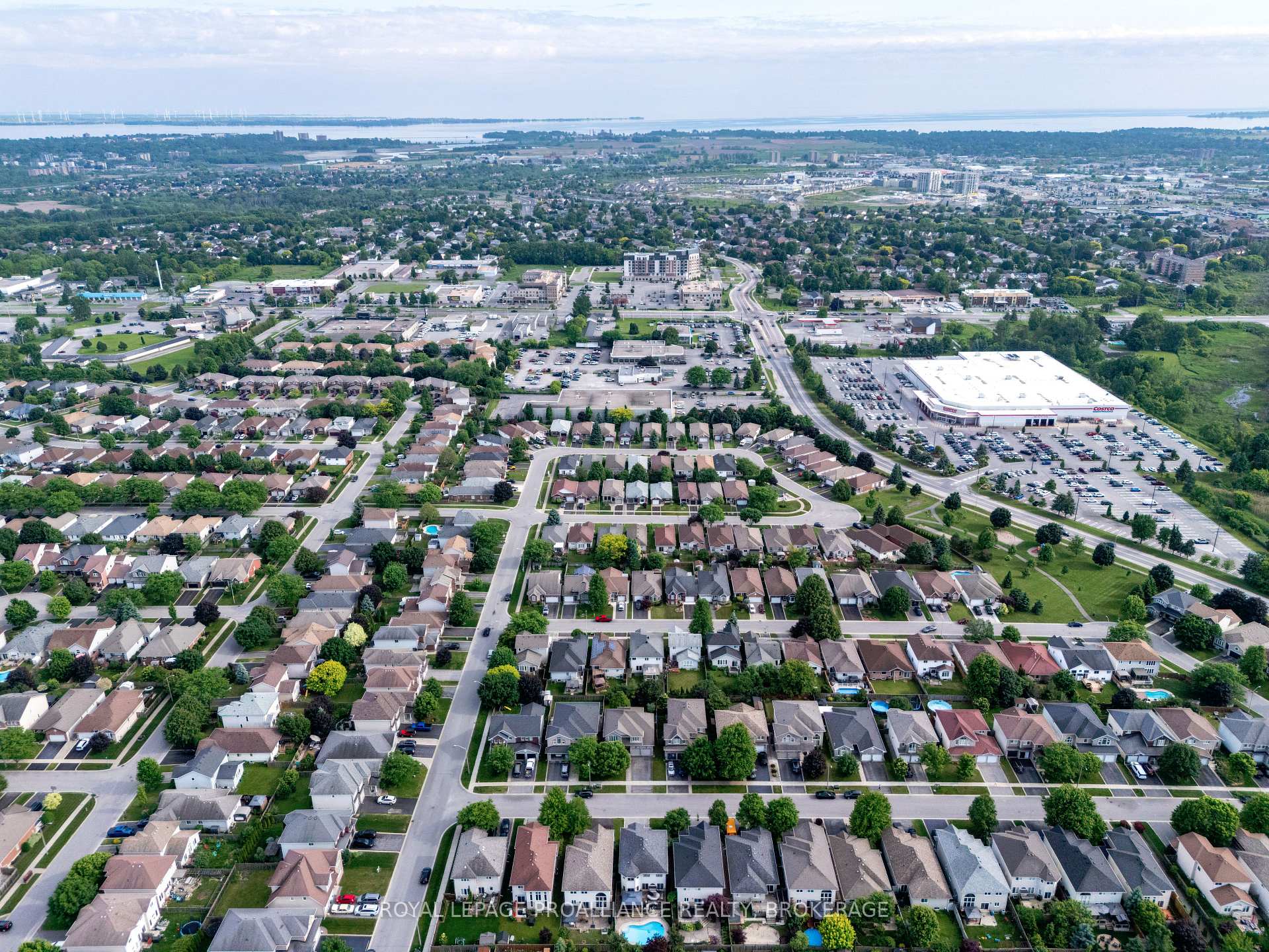 Photo 49 of 414 Cavendish Crescent, Kingston, City Northwest — HOMEH