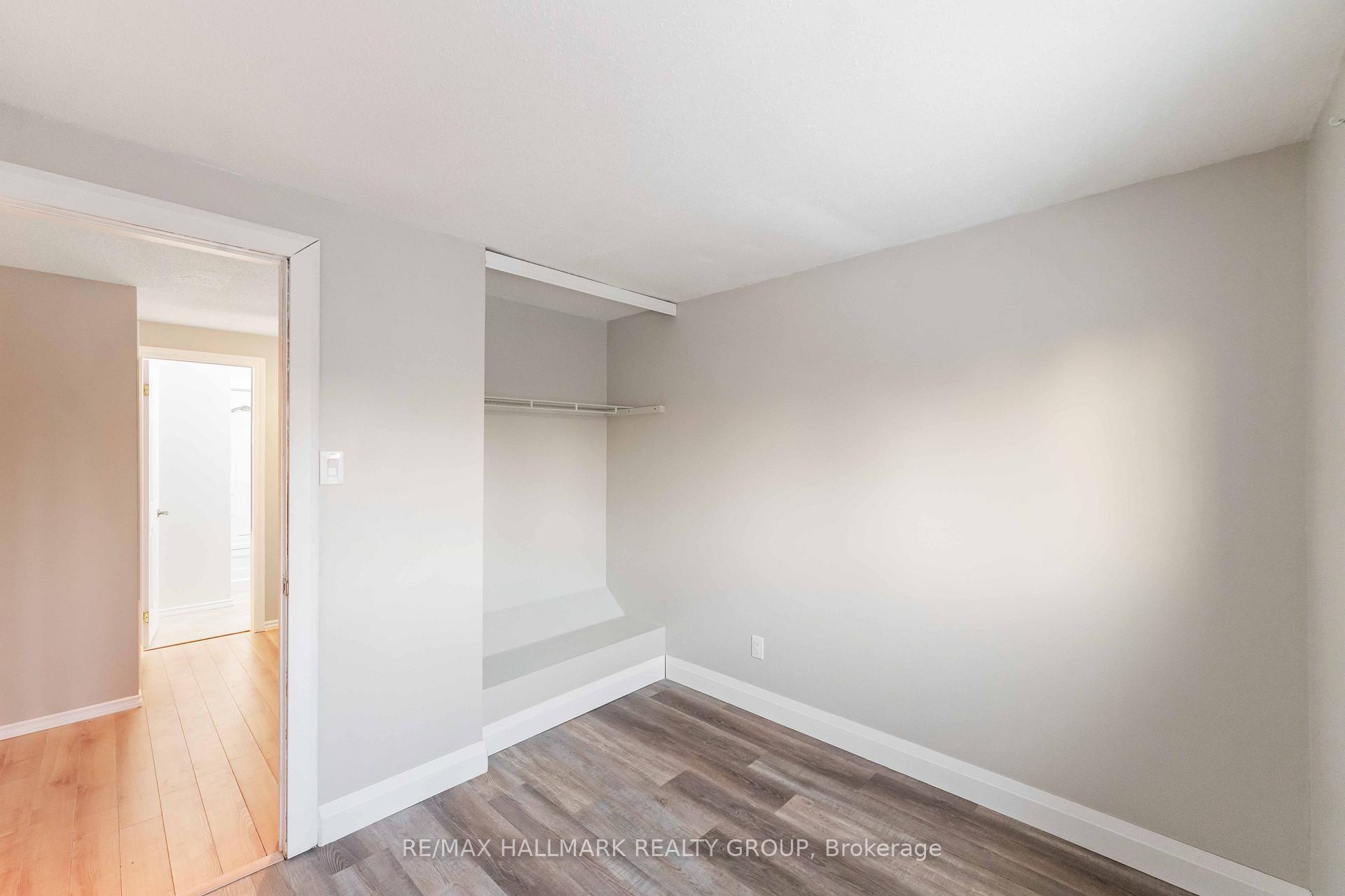 Photo 10 of 21 Montebello Lane, Ottawa, Kanata - Glencairn/Hazeldean — HOMEH