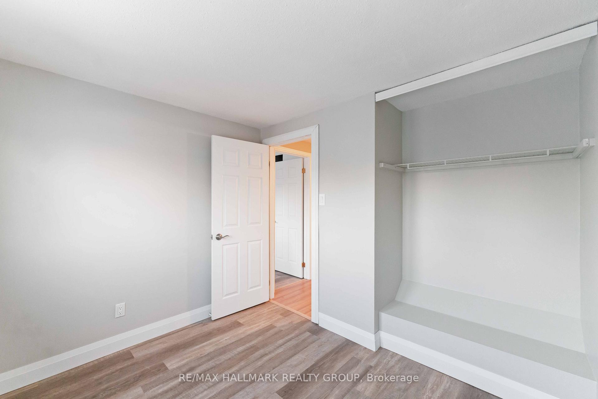 Photo 12 of 21 Montebello Lane, Ottawa, Kanata - Glencairn/Hazeldean — HOMEH