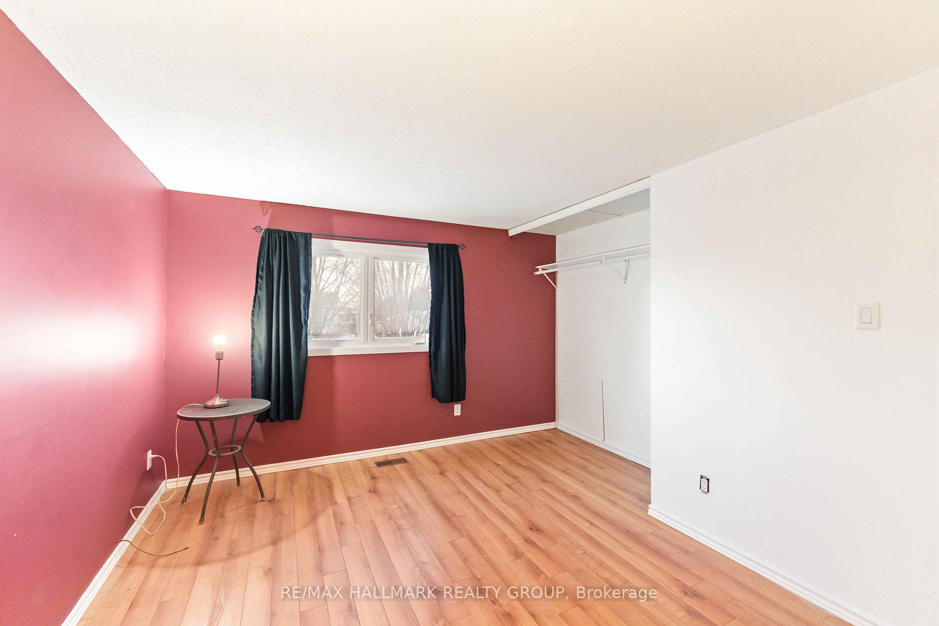 Photo 16 of 21 Montebello Lane, Ottawa, Kanata - Glencairn/Hazeldean — HOMEH