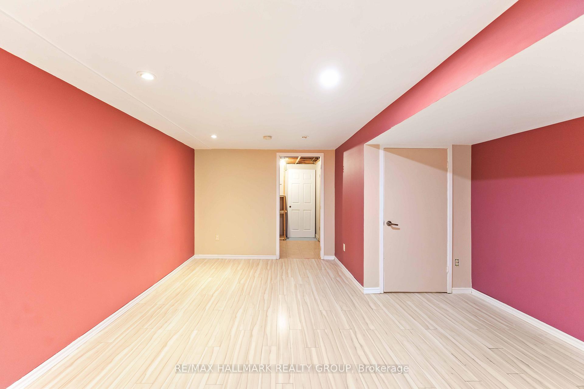 Photo 24 of 21 Montebello Lane, Ottawa, Kanata - Glencairn/Hazeldean — HOMEH
