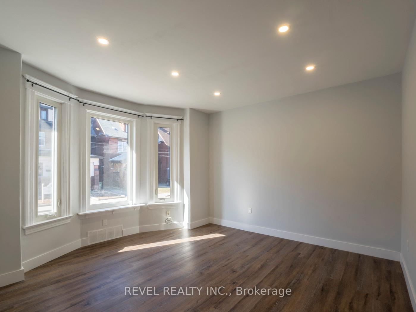 Photo 1 of Unit 1, 116 Myrtle Avenue, Hamilton, St. Clair — HOMEH
